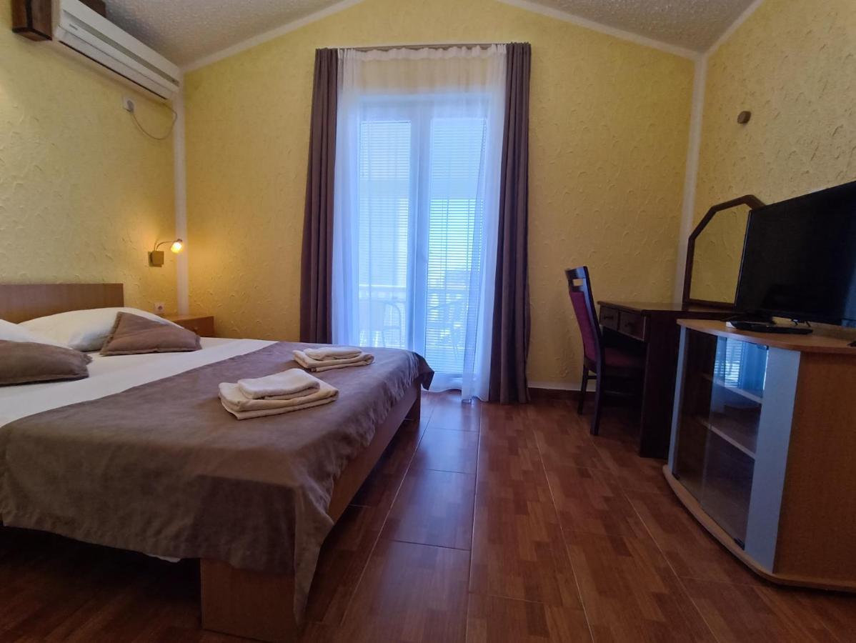 Martinovic Rooms Budva Exterior photo